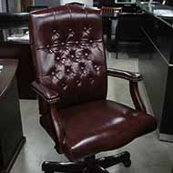 905 Traditional Vinyl Chair (Oxblood) 