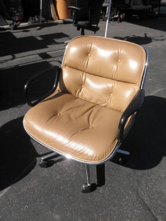 Knoll Pollock Leather Conference Armchair (Tan)