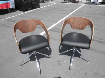 Bernice Swivel Chair (Black Seat/Walnut Back)