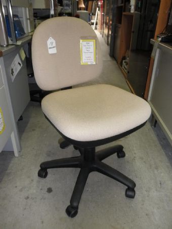 BC42 Task Chair with No Arms (Pebble)