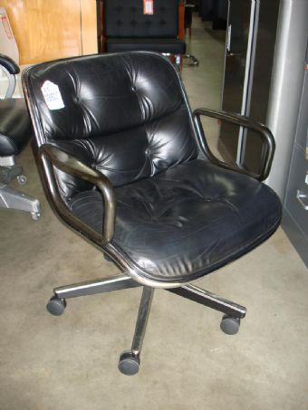 Knoll Leather Shell Chair (Black)  