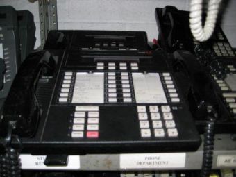 AT&T MLX-28D Multi-Line Reception Phone 