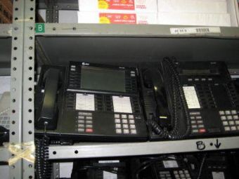 AT&T MLX-20L Multi Line Phone 