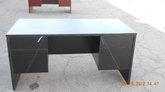 Double Pedestal 30x60 Desk (Black)