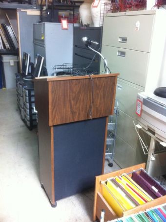 Podium with Microphone (Walnut)