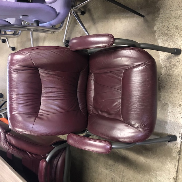Advanced Liquidators Chair 4704