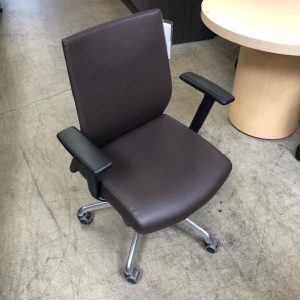 Chair 4689