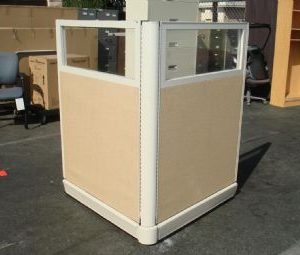 Glass Panels in Linen and Light Tone