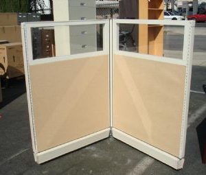Glass Panels in Linen and Light Tone