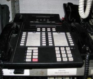 AT&T MLX-28D Multi-Line Reception Phone