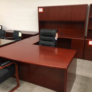 U-Shape Workstation with Hutch #7379