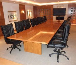 20ft Pacifica Glossy Conference Table with Axis Executive High Back