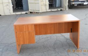 Single Pedestal 30x60 Desk (Oil Cherry)