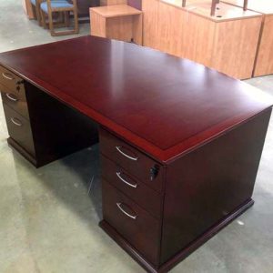 Emerald Collection 36x72  Wood Veneer Bowfront Executive Desk (Mahogany)