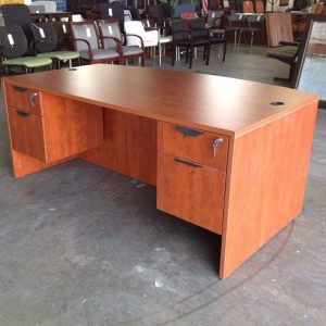 Elite Series 36x72 Executive Bowfront Desk (Cherry)